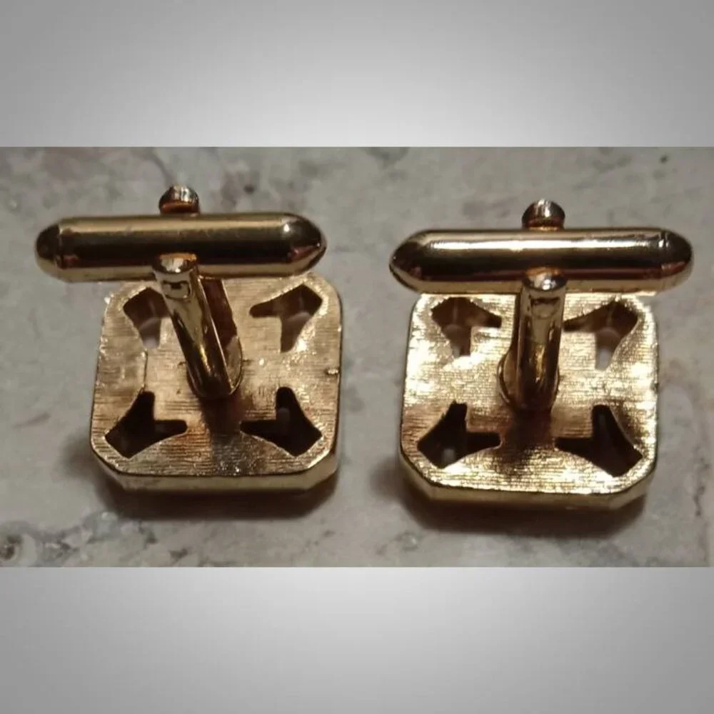 Vintage Grand Prix Swank tiger's eye cufflink and tie tack boxed set